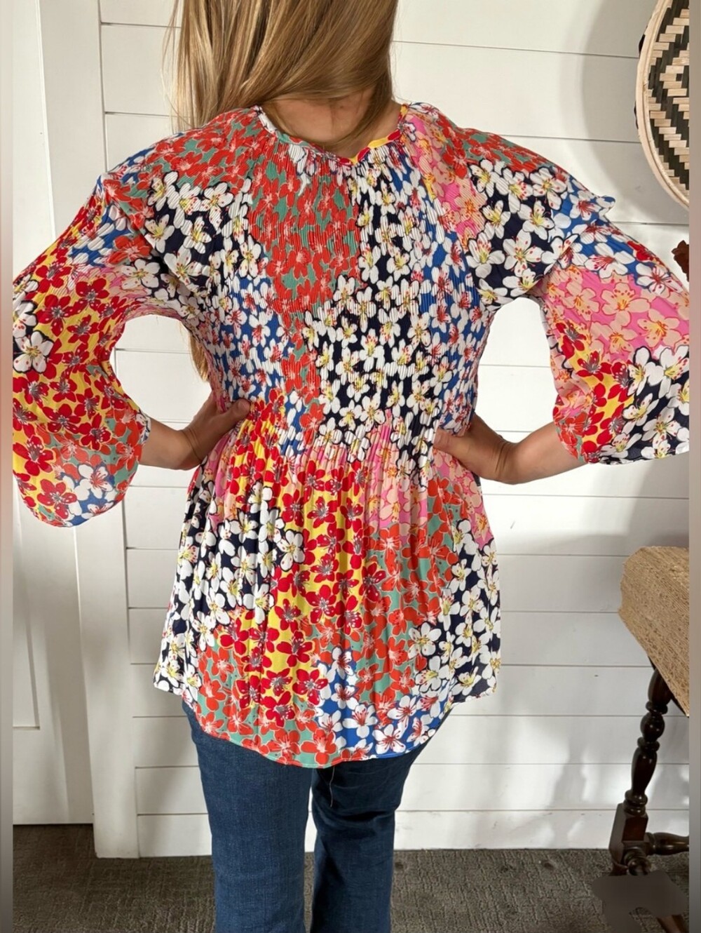 Spense Floral Multicolor Blouse Tunic Essentials w Gathered Bodice & V-Keyhole - Picture 4 of 10